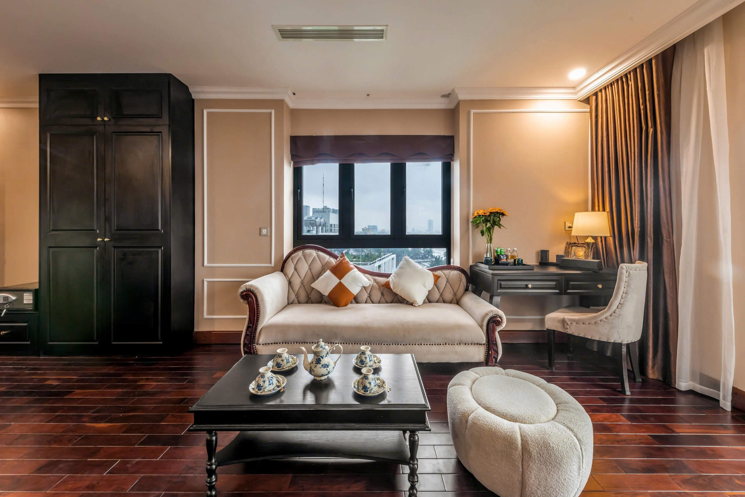 MIRA Boutique Hotel cung cấp các hạng phòng nào?